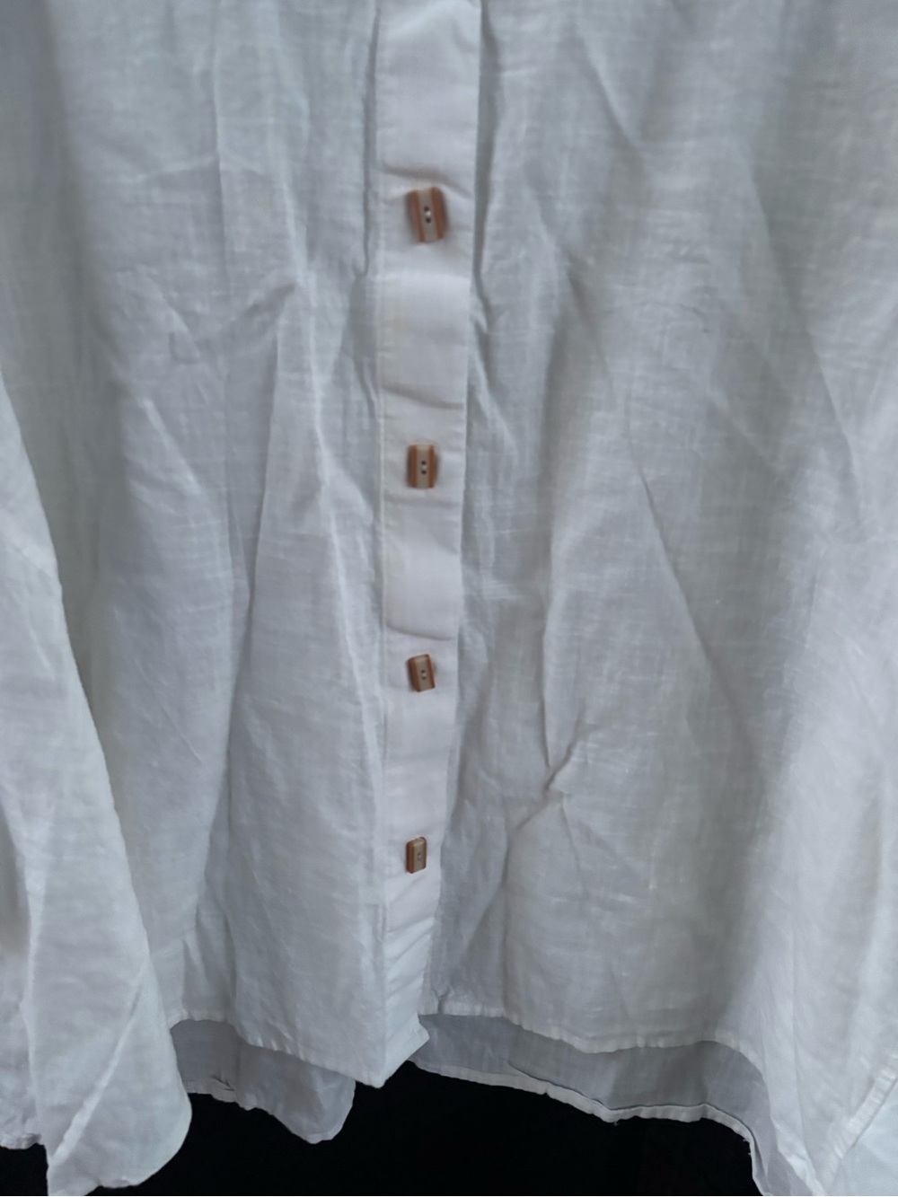 Women's White Linen Button-Down Shirt - Picture 8 of 8